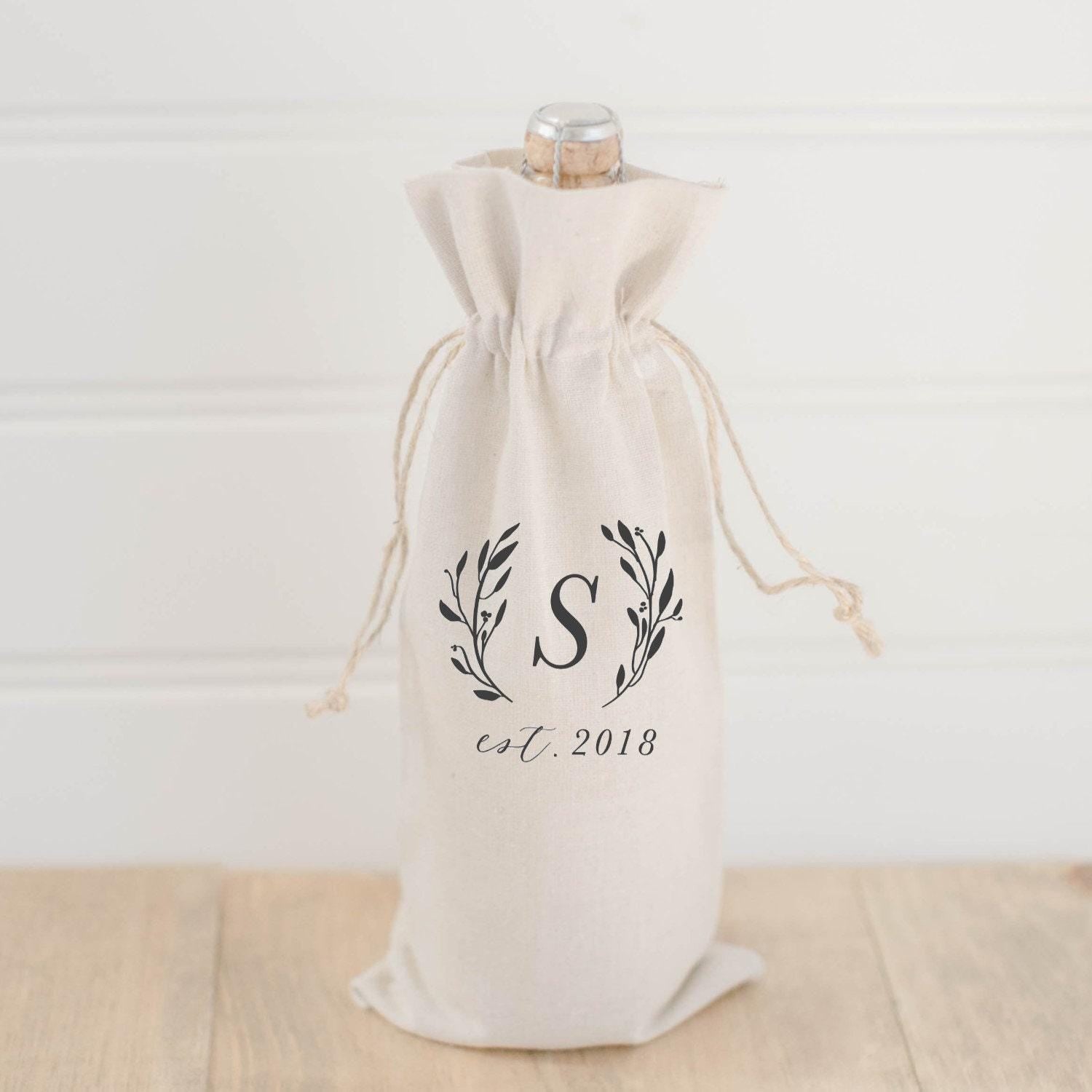 Personalized Wine Bags - Personalized Last Name With Laurel