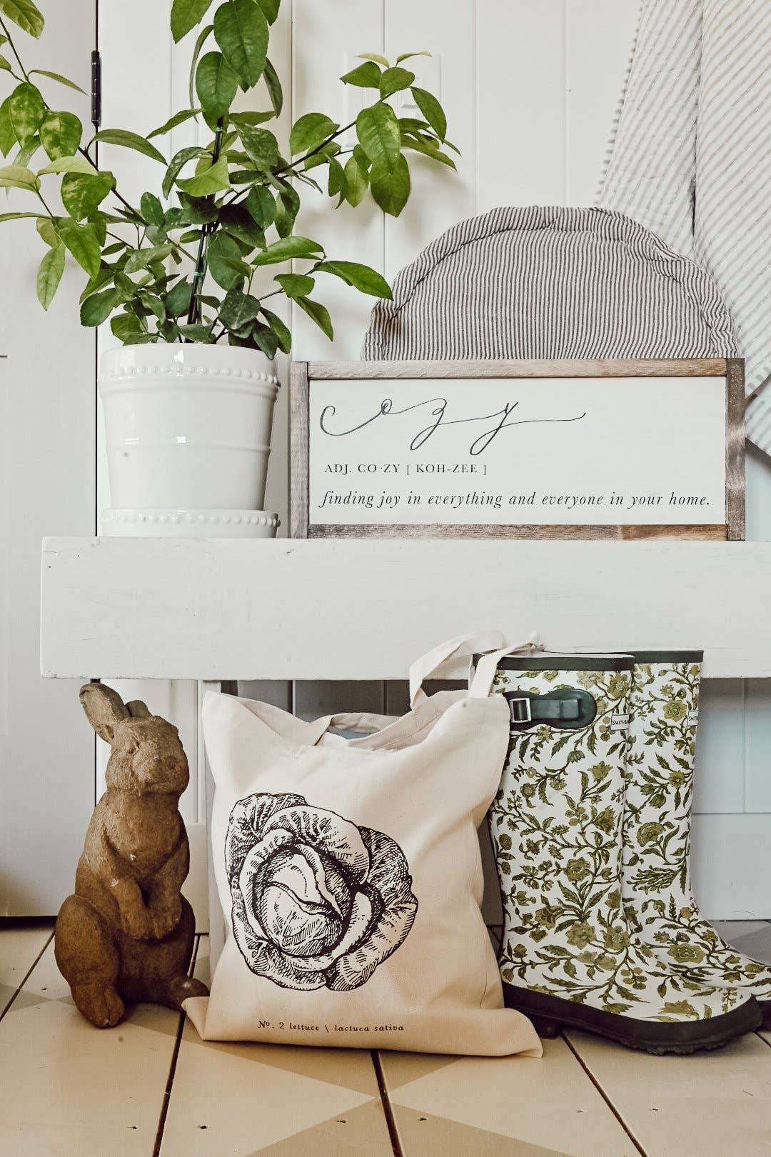 Tote Bags - FruitsVeggies Black + White