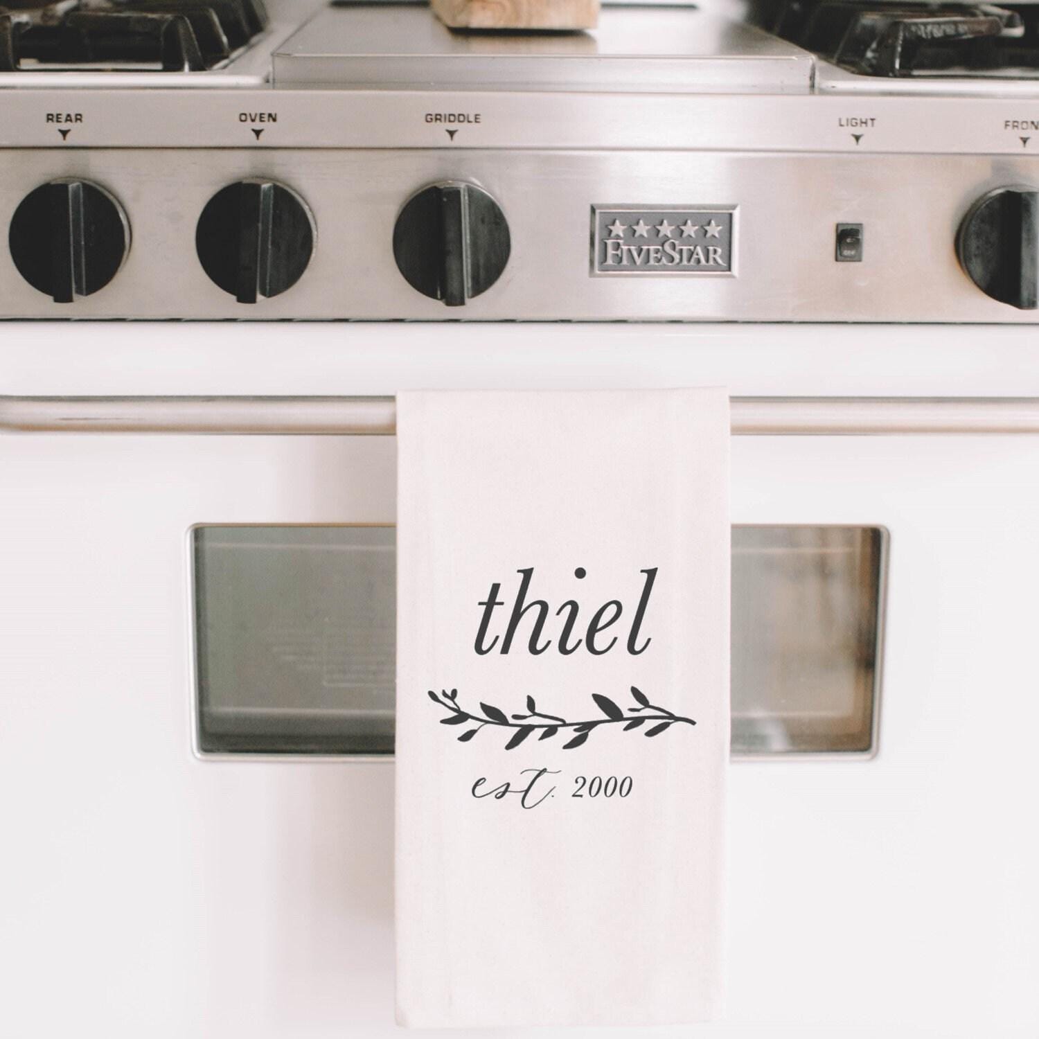Personalized Tea Towel - Personalized Last Name & Laurel