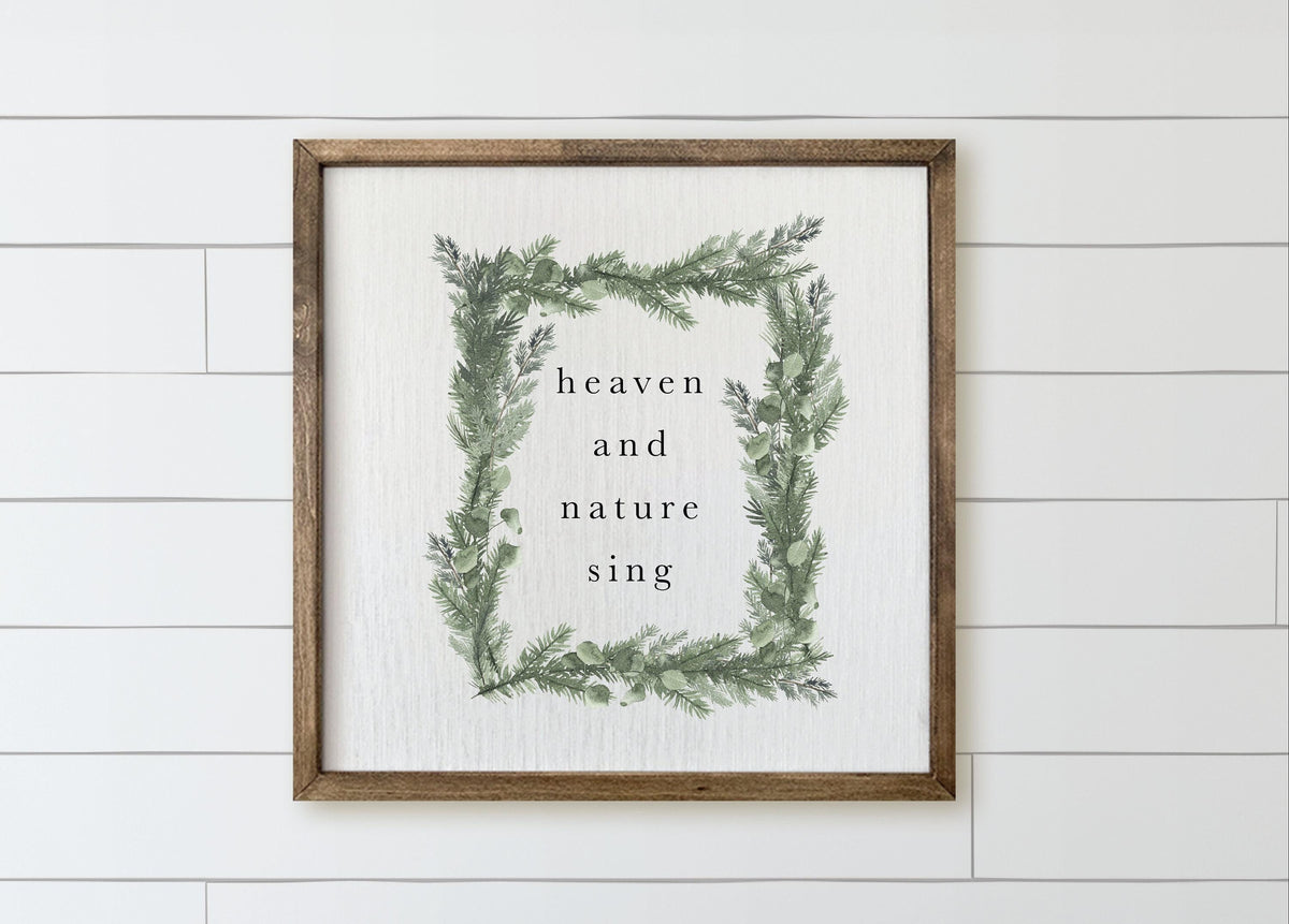 Wooden Frames - Heaven and Nature Sing Christmas Wreath